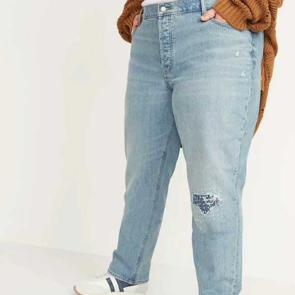 Old Navy High Waisted Button Fly Slouchy Straight Rip Repair Jeans, Plus Size 28 - Picture 2 of 12